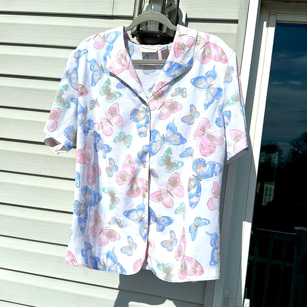 🦋PRETTY PASTEL BUTTERFLY ALFRED DUNNER SIZE 20W DESIGN WITH WHITE BACK GROUND - Picture 2 of 8